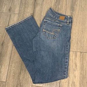 American Eagle Favorite Boyfriend Jeans Size 4